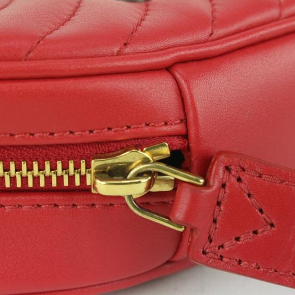 Louis Vuitton Limited Edition Red Quilted Leather - Picture 11 of 12